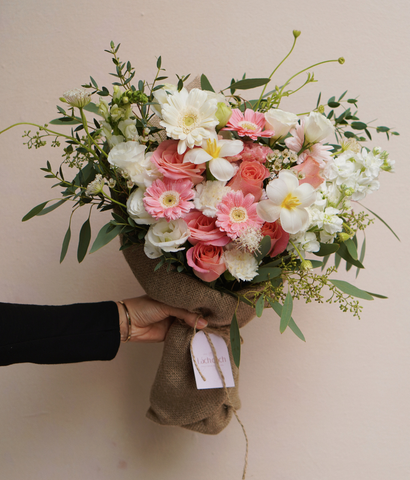 Bó hồn nhiên hermosa mix tulip