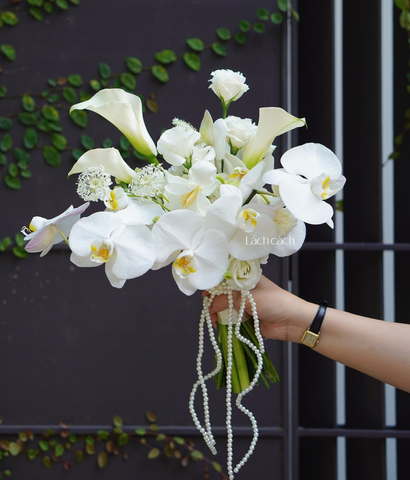 Hoa cưới calla lily trắng mix lan hồ điệp
