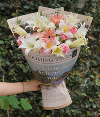 Blooming loa kèn mix tulip