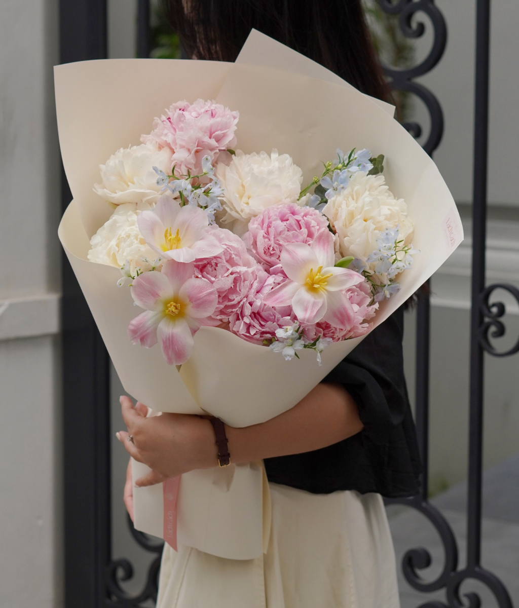 Bó một mặt peony Sarah mix tulip