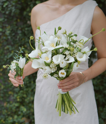 Hoa cưới tulip trắng mix calla lily