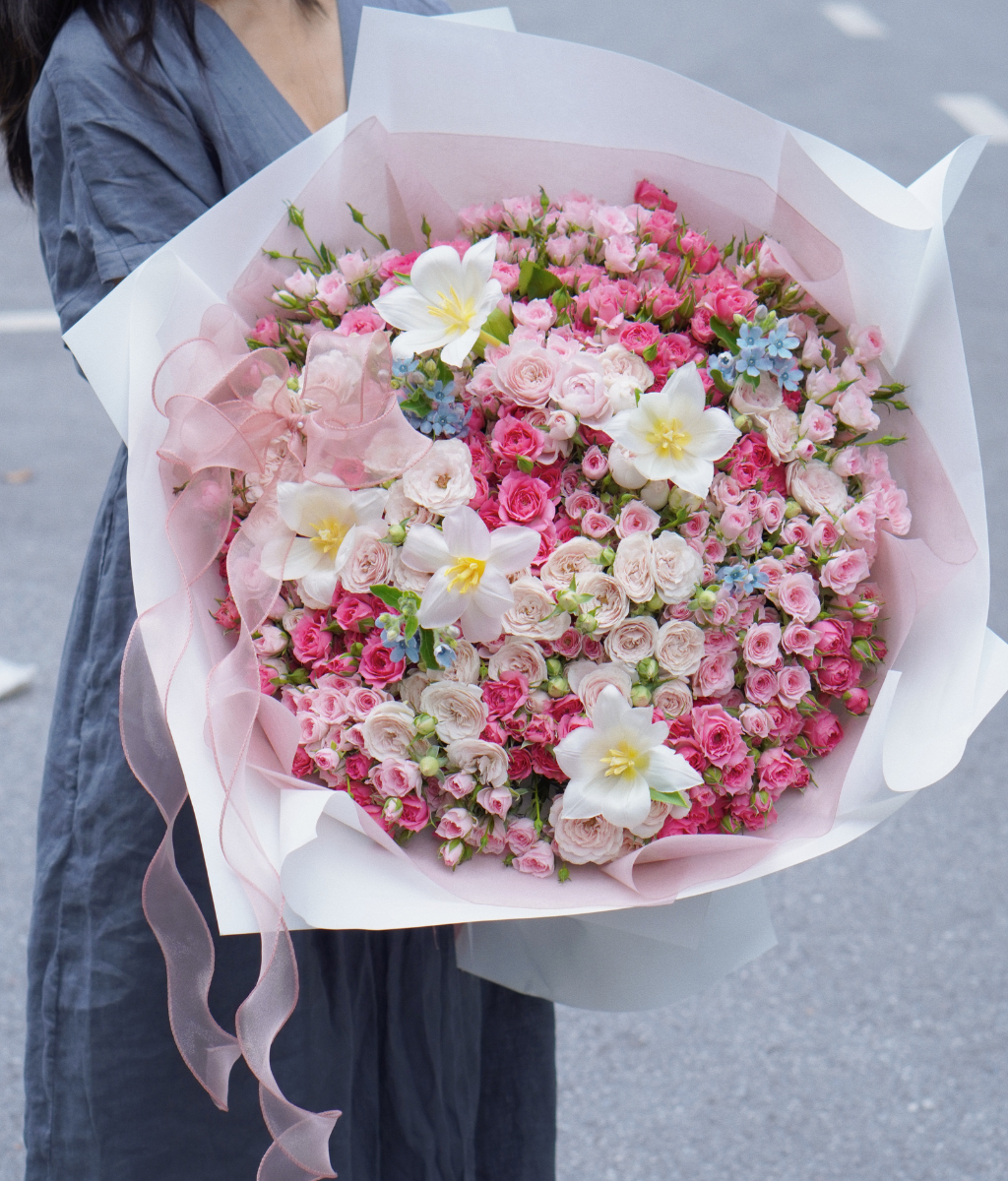 A Sweet Surprise hồng chùm mix