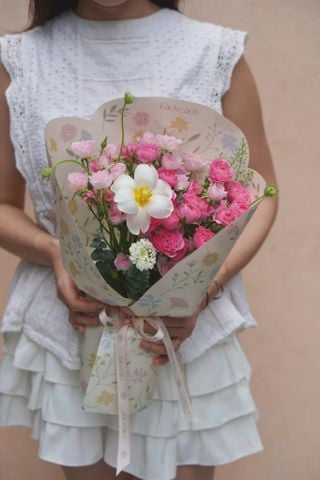 Bông Bánh Bèo hồng chùm mix tulip