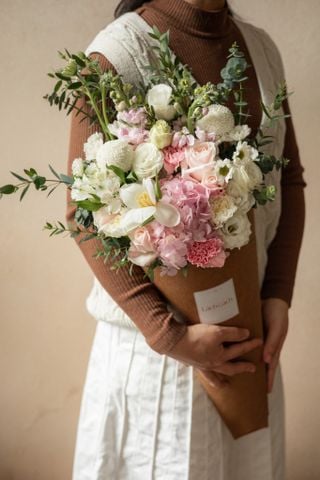 Signature tú cầu hồng mix tulip