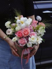 Giỏ cói tone hồng hermosa mix tulip