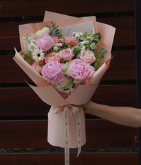 Bó một mặt peony Sarah mix