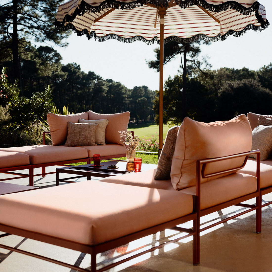  RIVAGE - Ghê Sofa Thấp 