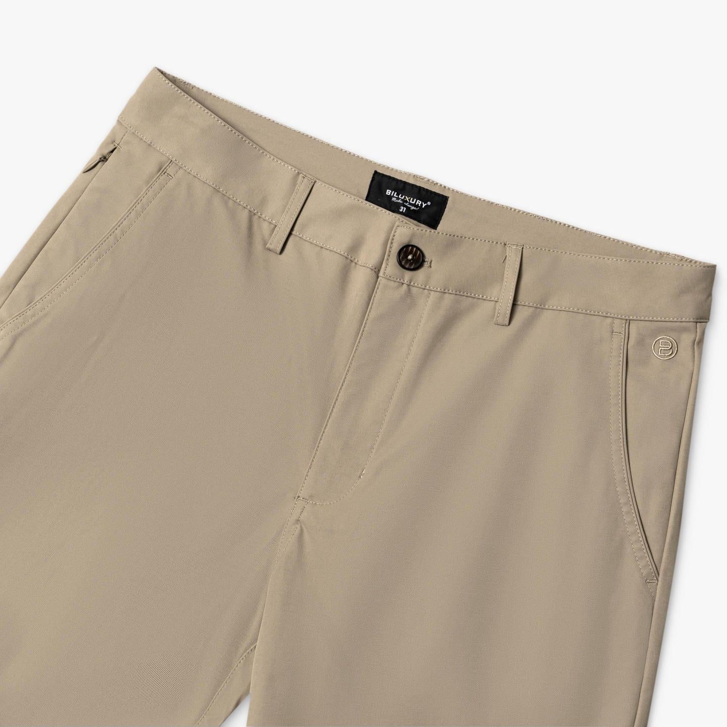 QUẦN KAKI DÀI THIẾT KẾ TRẺ TRUNG - MÀU NÂU 1QKKT600NAU