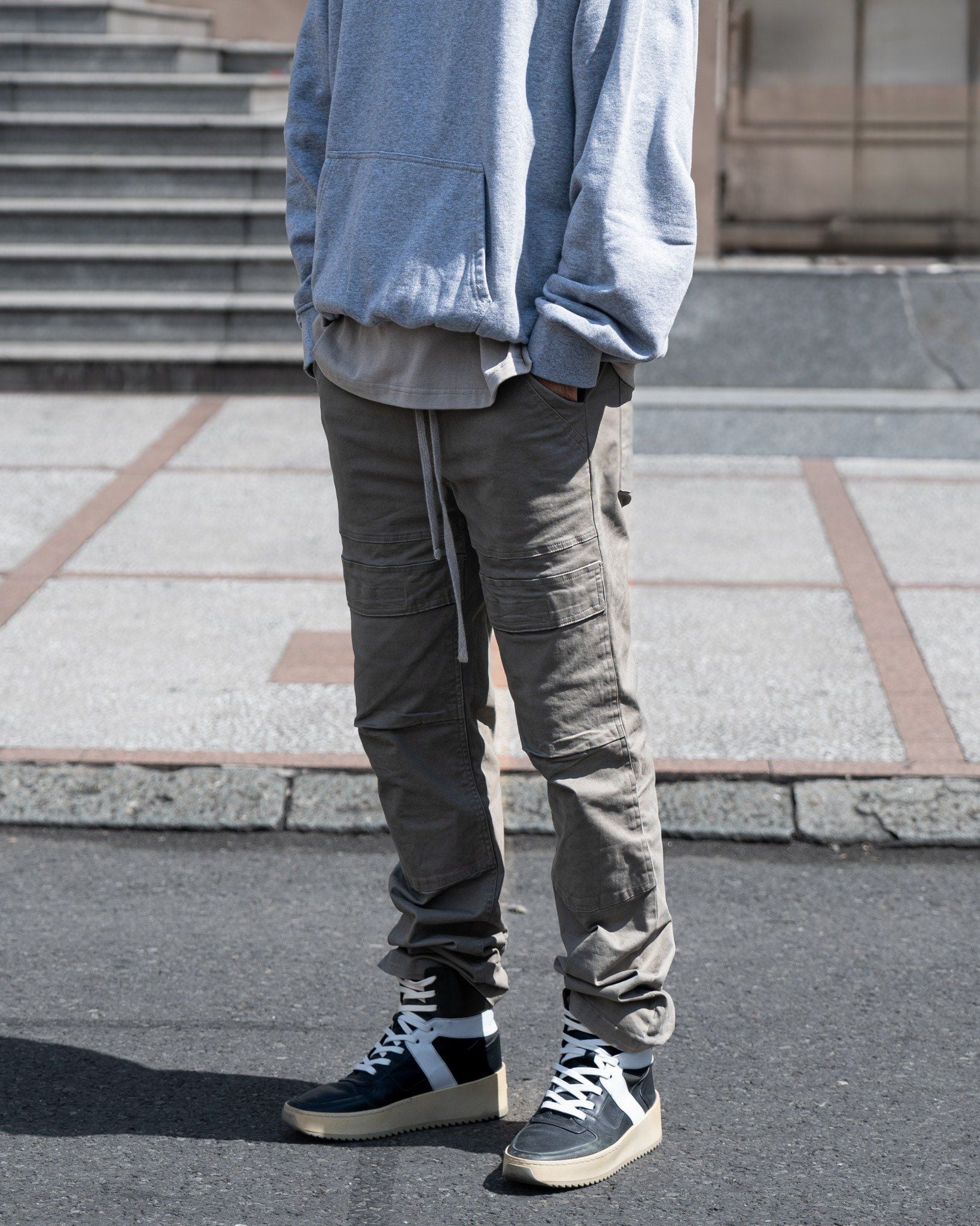  LOOSE HYBRID CARGO PANTS - SUVA GREY 