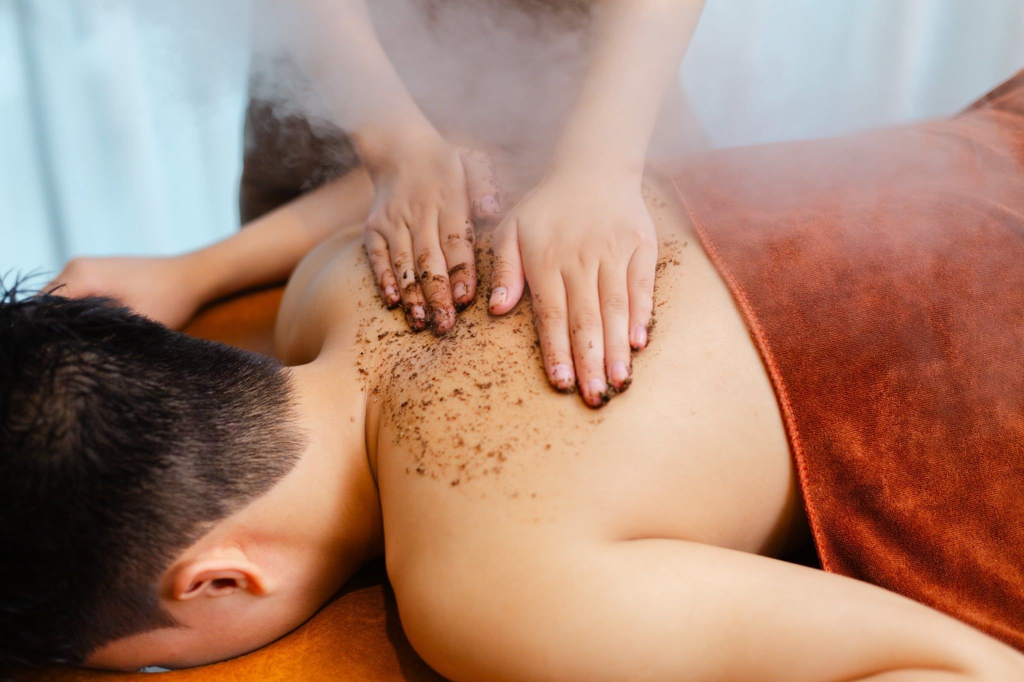  Renew package 150' :  Body scrub & wrap 60' + Hue Imperial Massage 90' 