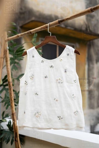  Fuuka Top (Áo sát nách linen thêu hoa rơi) 