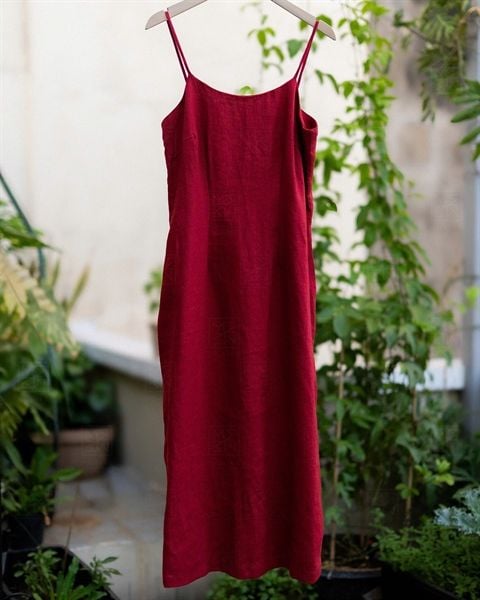  Đầm 2 dây chít eo cổ ngang thêu Thi 