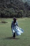  Trench Coat thêu vai 