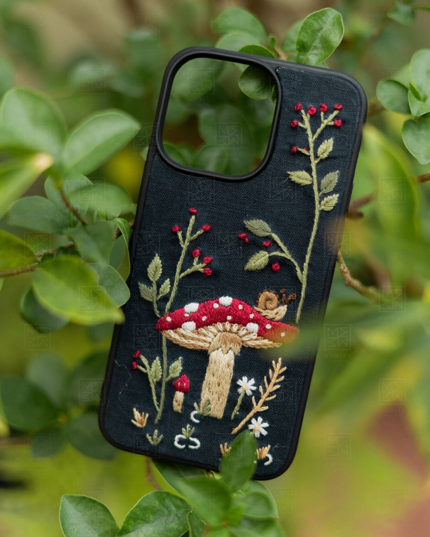  Case Iphone - Nấm - Đen 