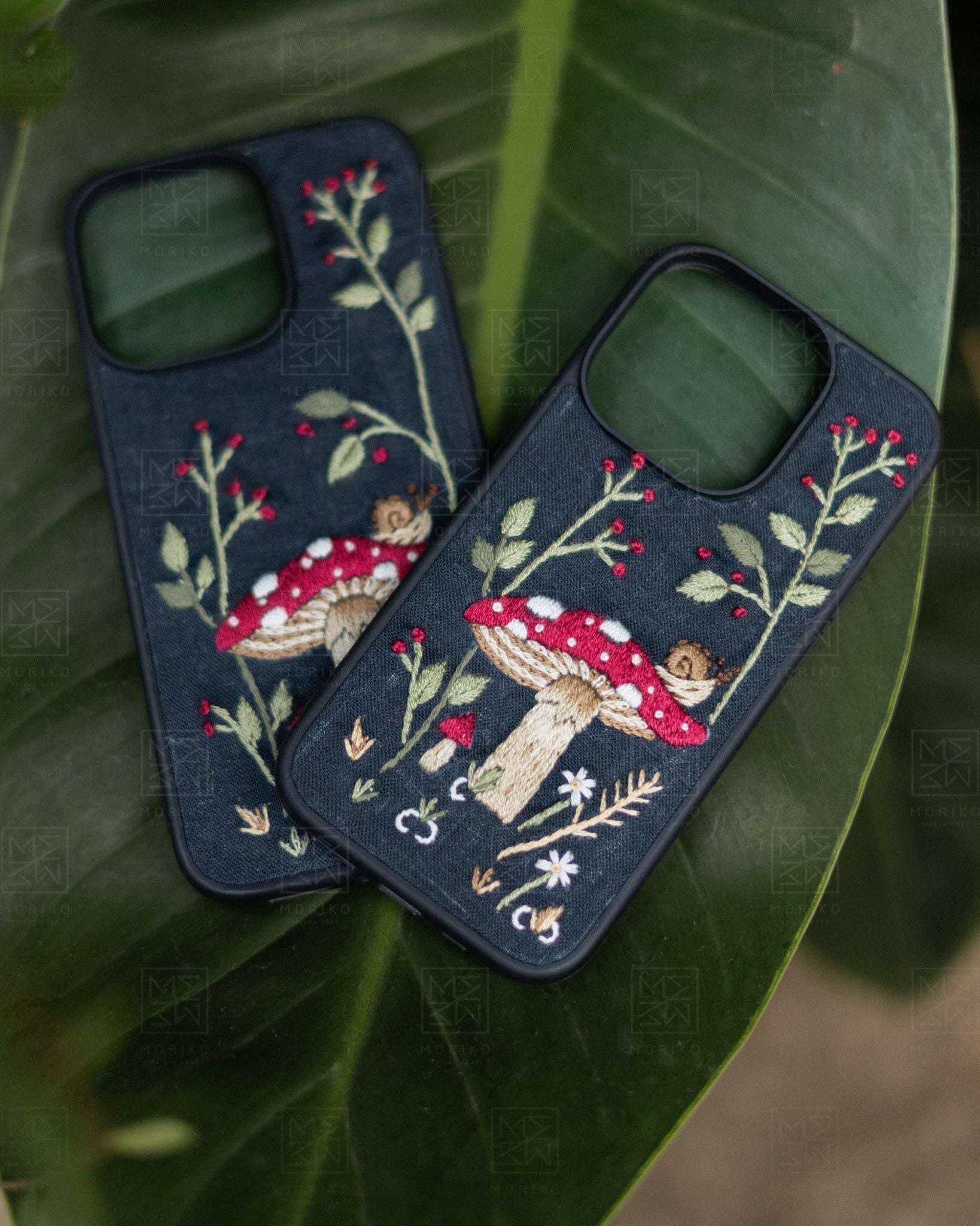  Case Iphone - Nấm - Đen 