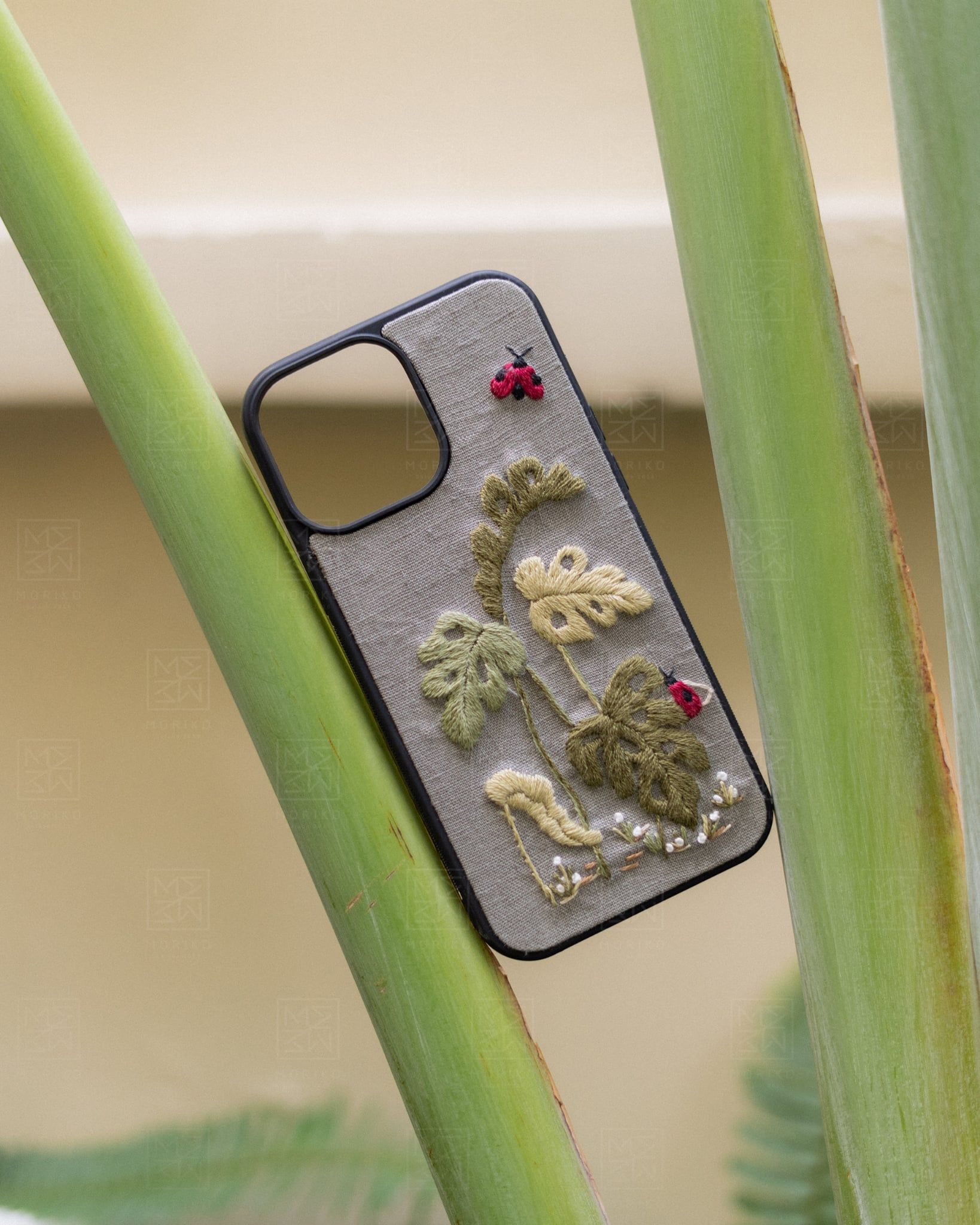 Case Iphone - Lá và Bọ - Xám 