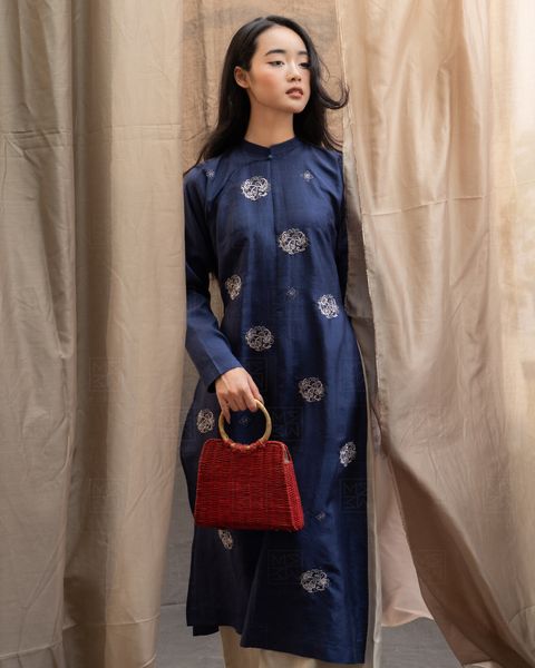  Áo dài Tịnh Liên (ngũ thân) 