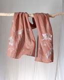  Khăn choàng thêu Bách Liên 