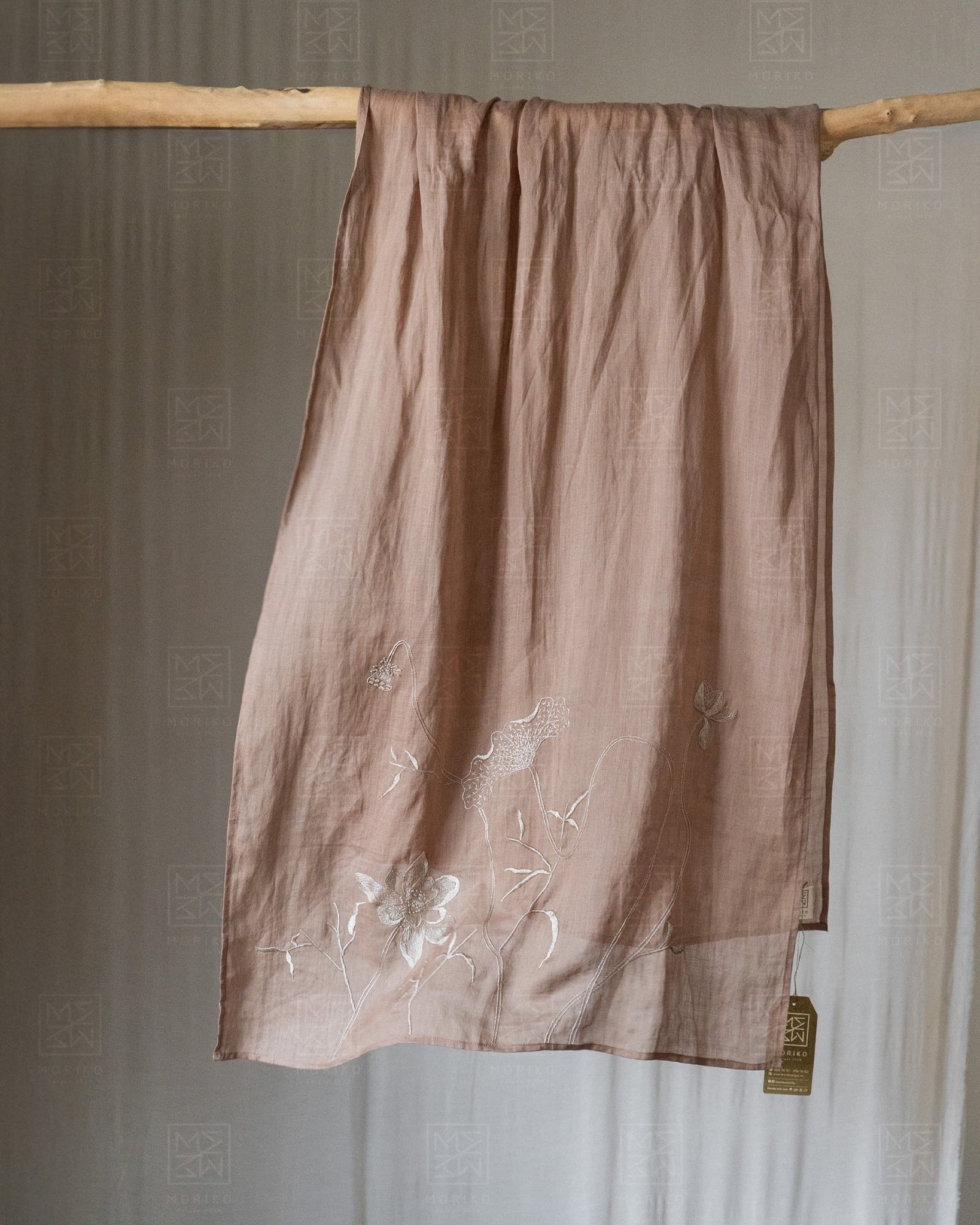  Khăn choàng thêu Bách Liên 