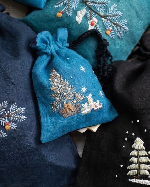  Túi rút thêu Noel 