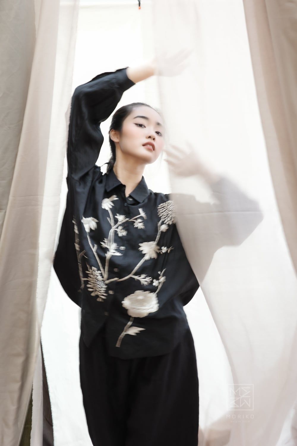  Áo sơ mi silk Cúc Tường 