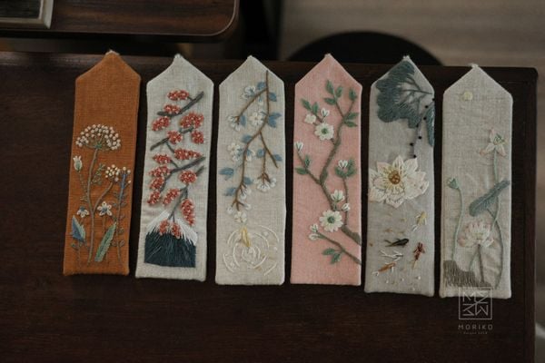  Bookmark thêu tay (Kẹp sách thêu tay) 