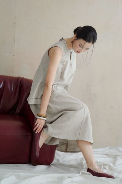  Chân váy thêu đột chỉ 