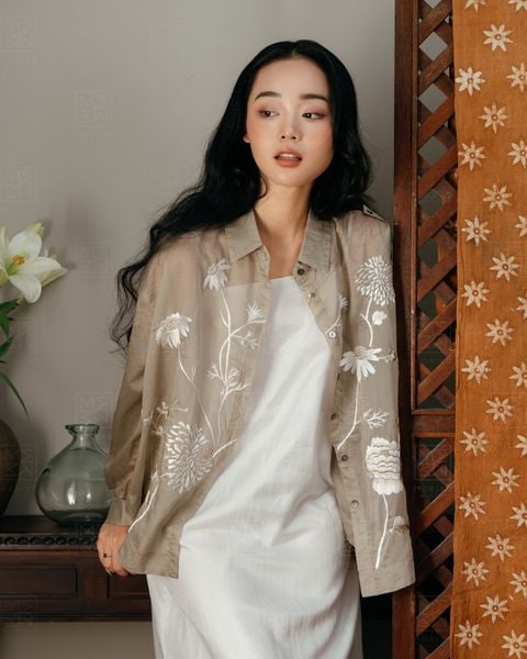  Áo sơ mi silk Cúc Tường 