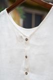  Fuuka Top (Áo sát nách linen thêu hoa rơi) 