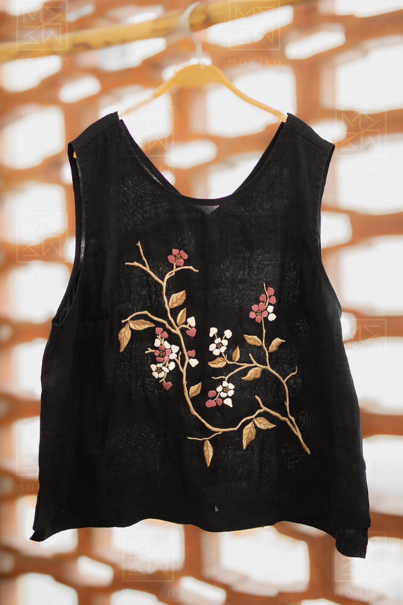  Fuuka Top (Áo sát nách linen thêu cành) 