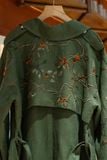  Trench Coat thêu vai 