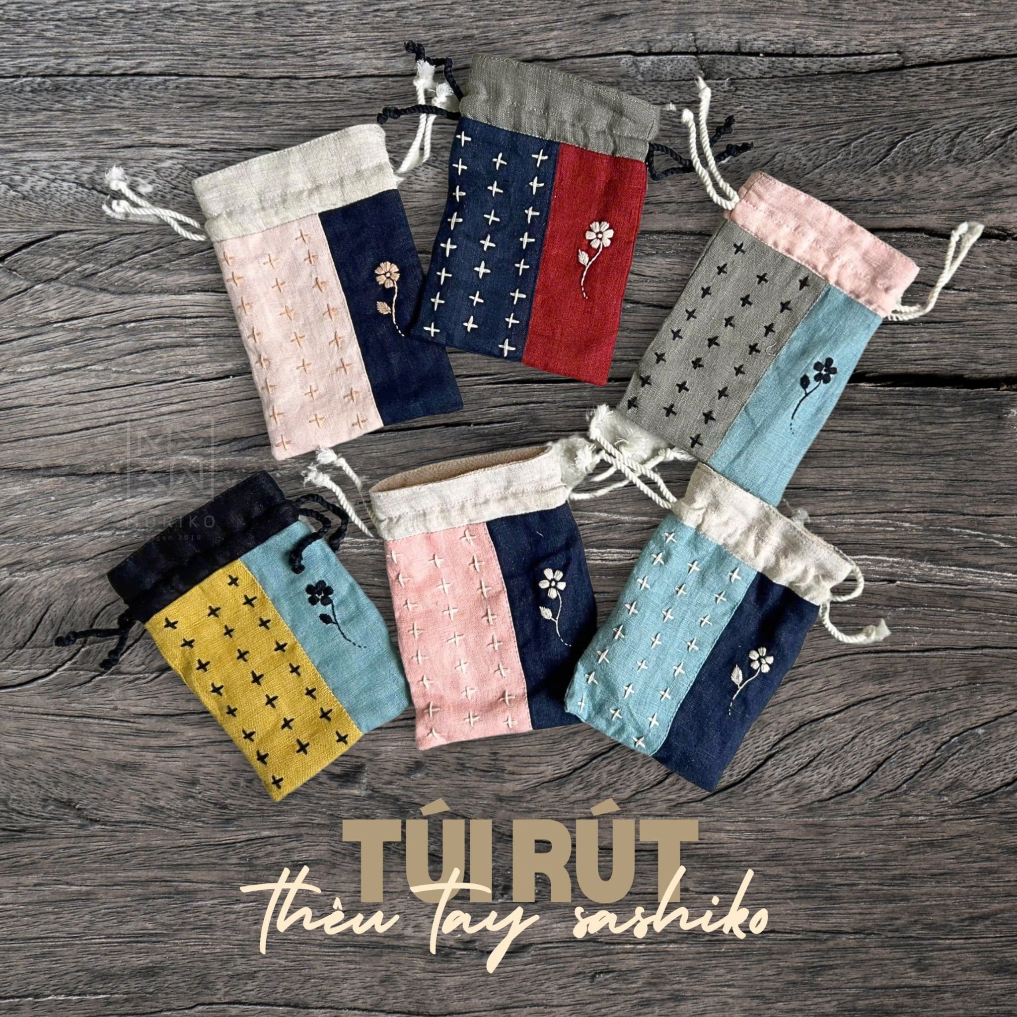  Túi rút ghép vải Moriko thêu tay 