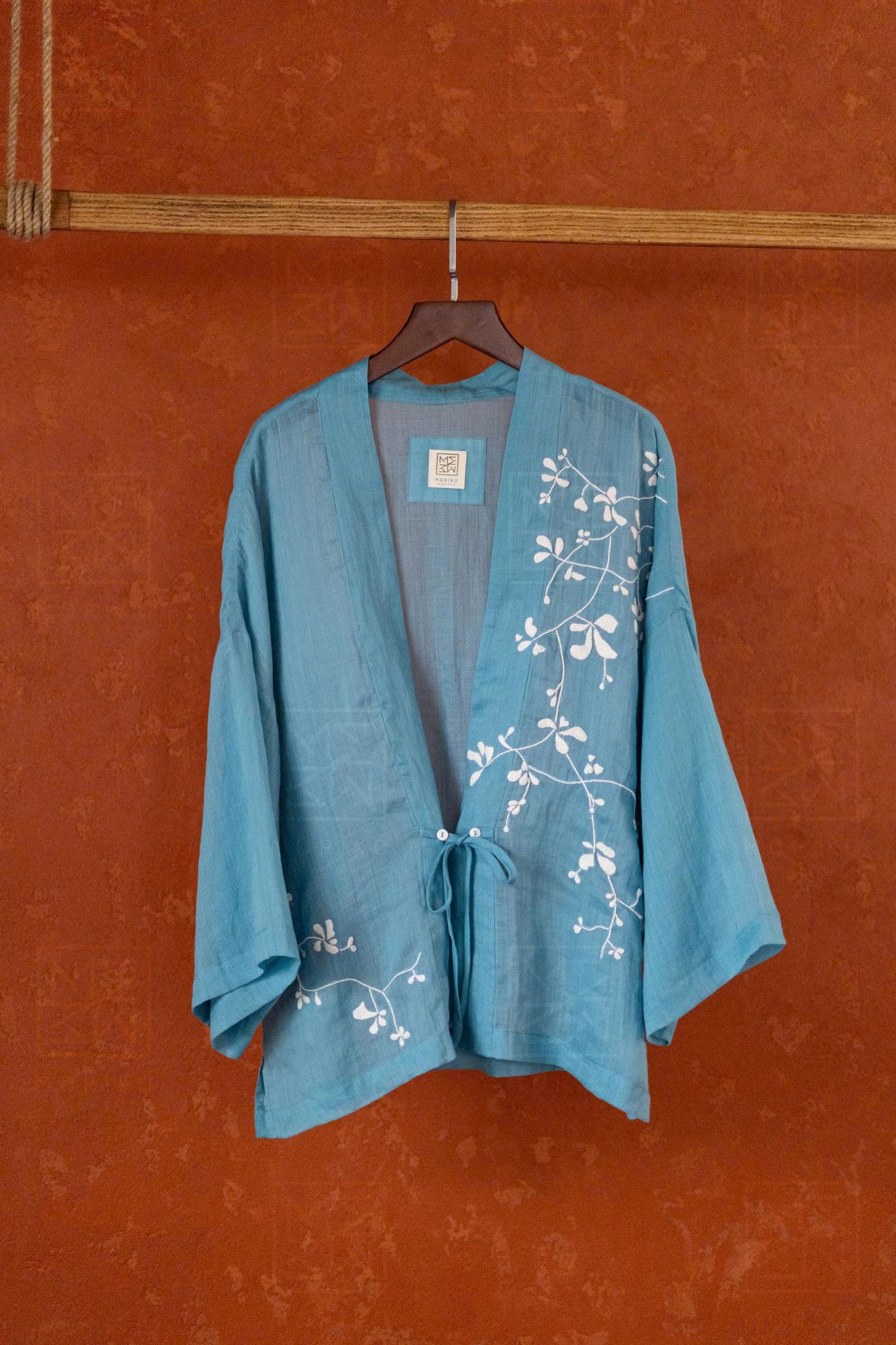  Haori dáng ngắn, dây lưng 