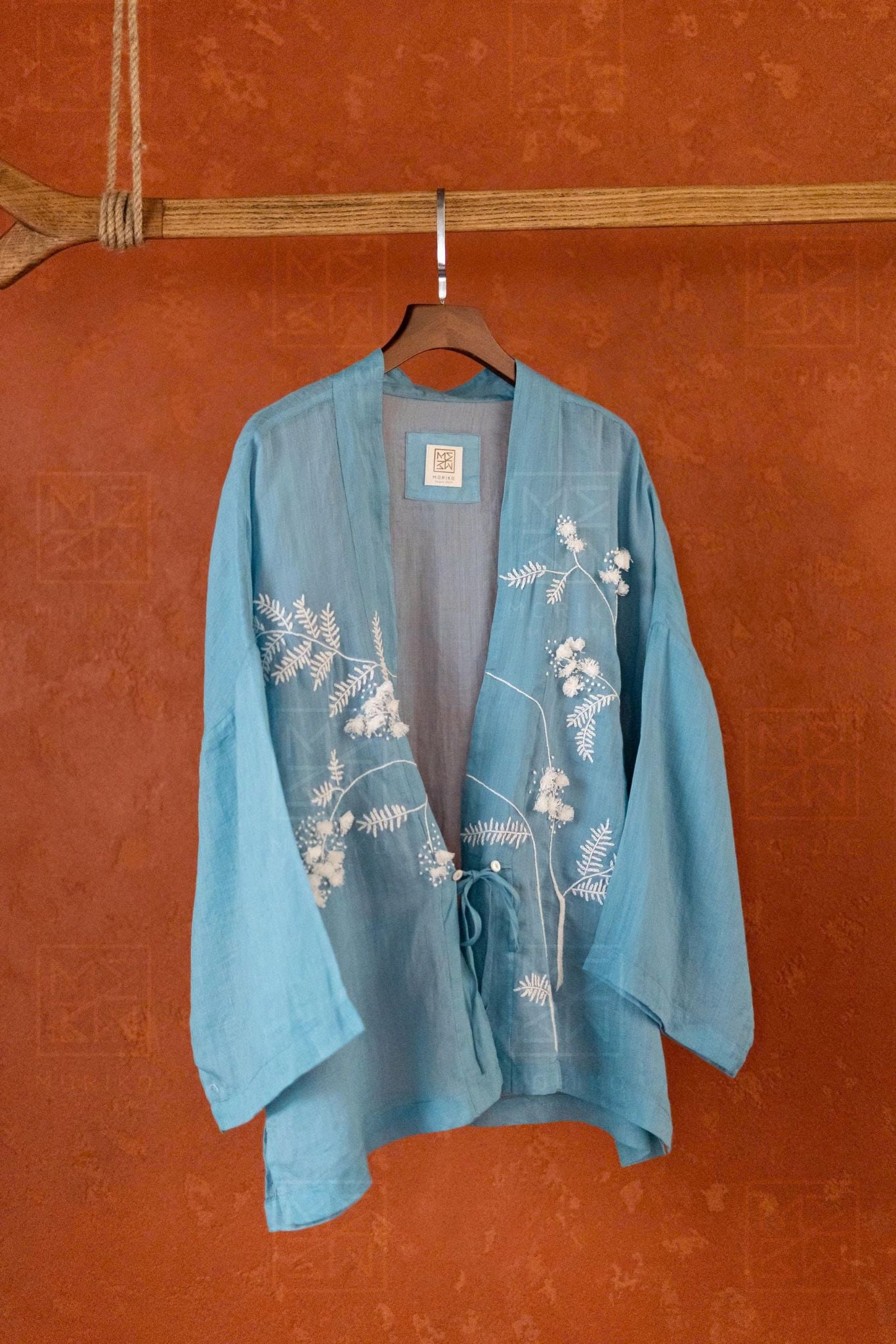  Haori dáng ngắn, dây lưng 