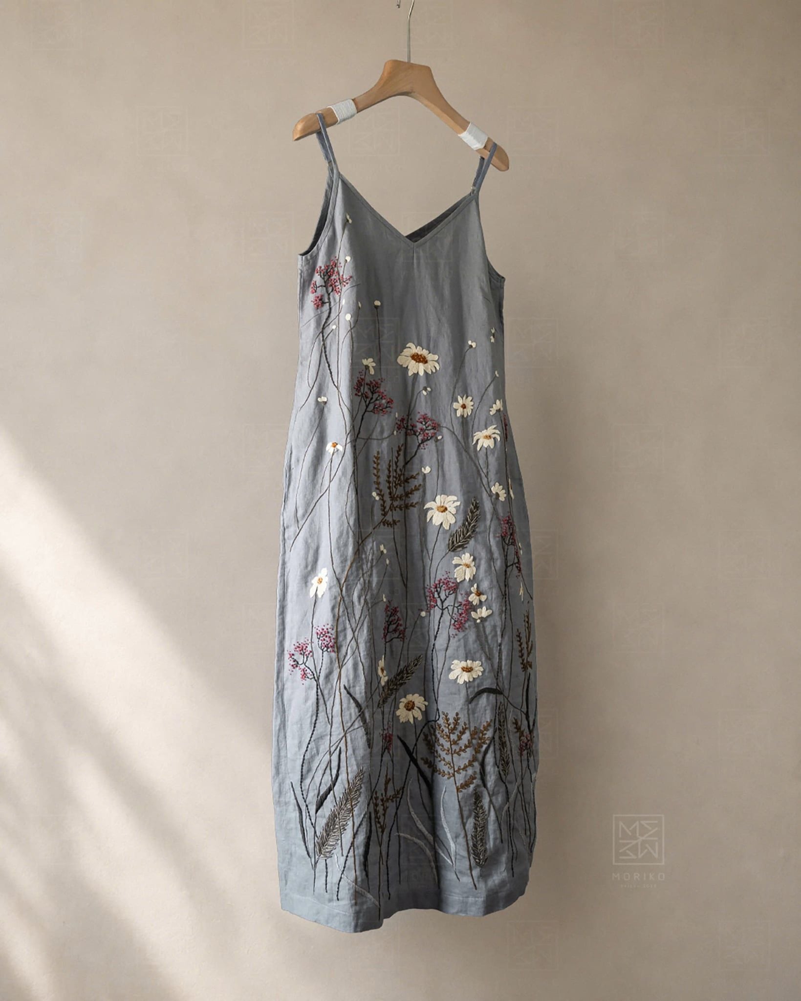  Đầm hai dây Miên - cổ V 