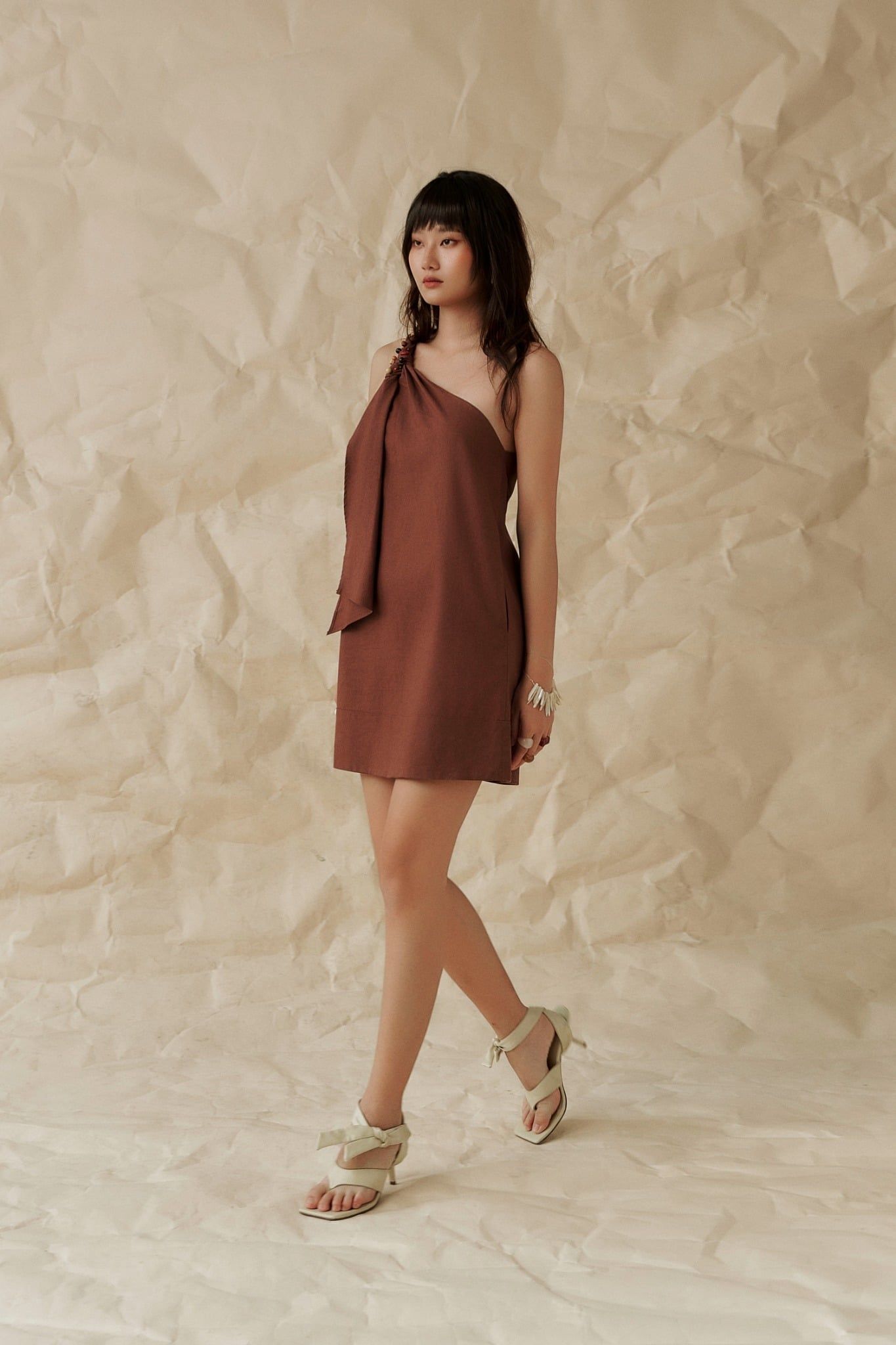 Limited Version Twist Dress | Đầm Ngắn Lệch Vai