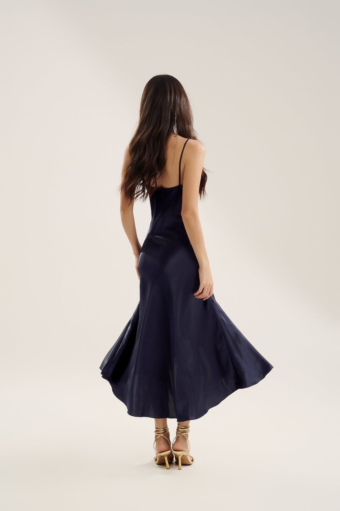 Canna Dress | Đầm Lụa Dáng Xoè