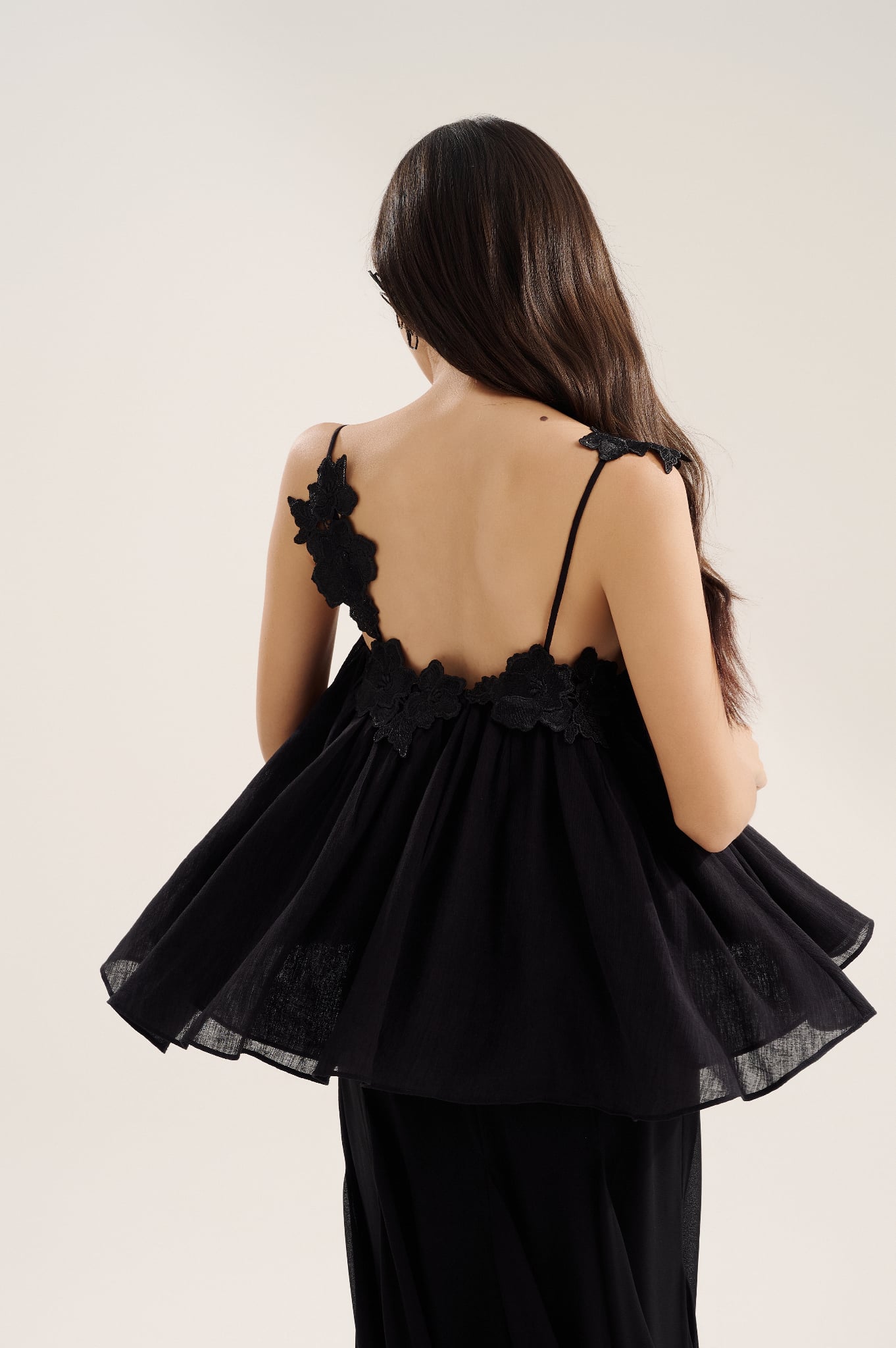 Rosa Top | Áo Dáng Xoè Phối Hoa