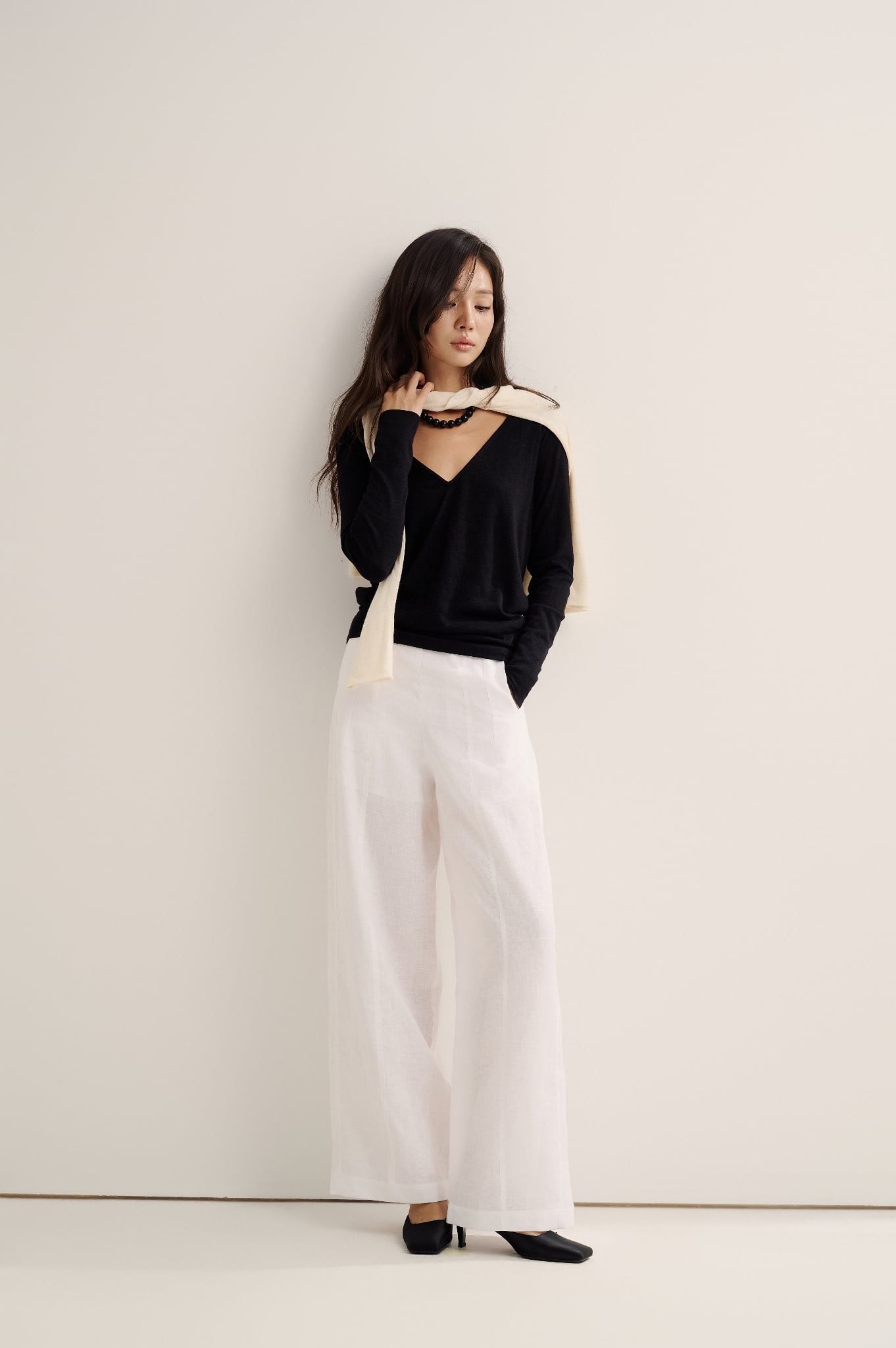 Still Top | Áo Cổ Tim Dáng Rộng