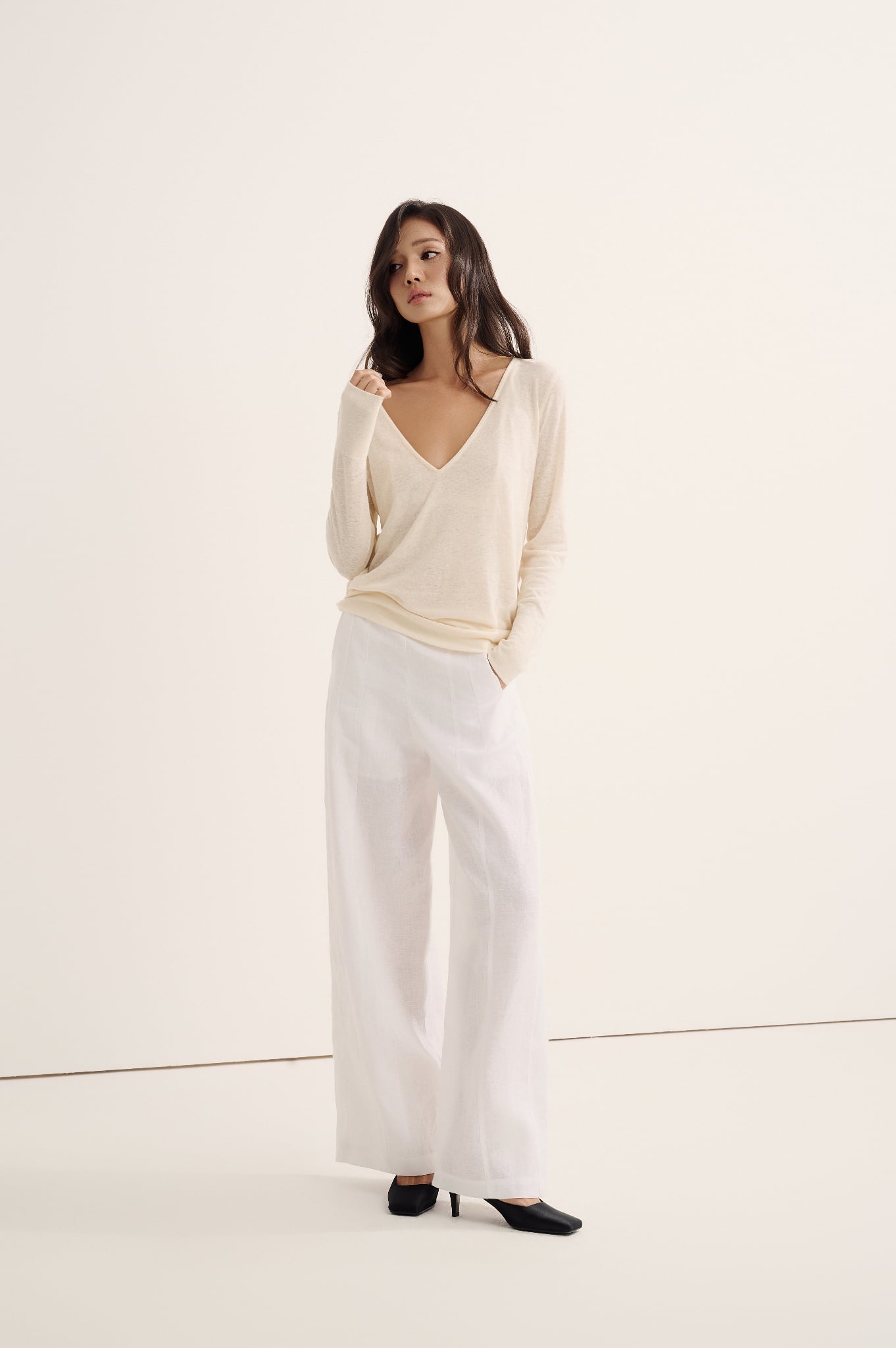 Bliss Top | Áo Cổ Tim Dáng Rộng