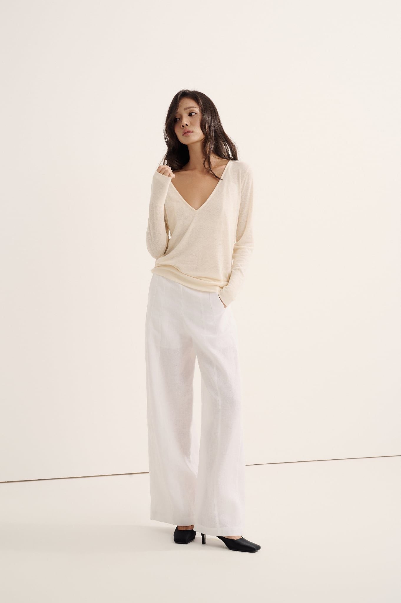 Bliss Top | Áo Cổ Tim Dáng Rộng