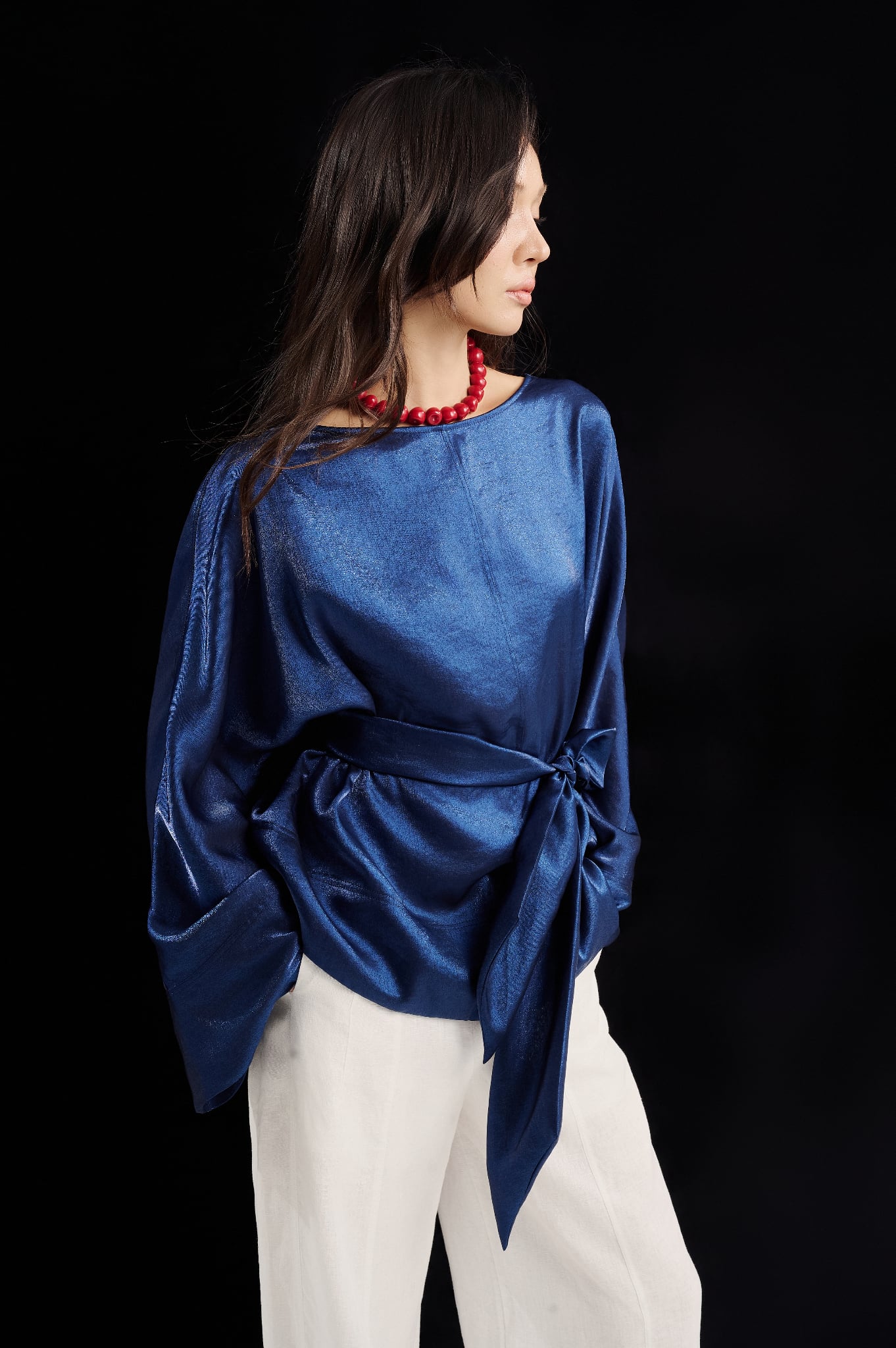 Lustrous Top | Áo Lụa Oversize