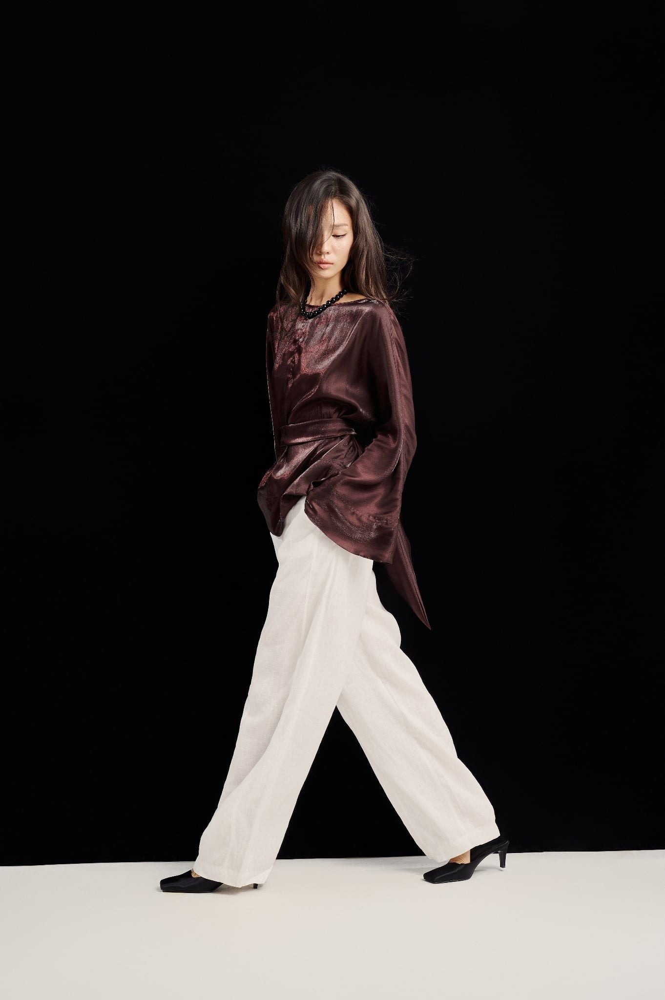 Lustrous Top | Áo Lụa Oversize
