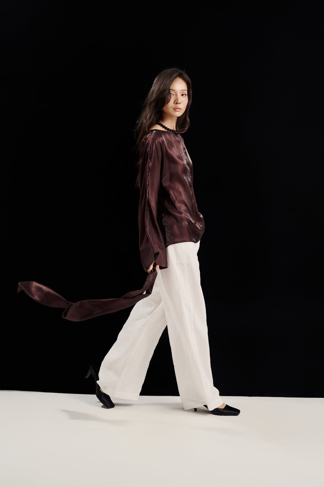 Lustrous Top | Áo Lụa Oversize