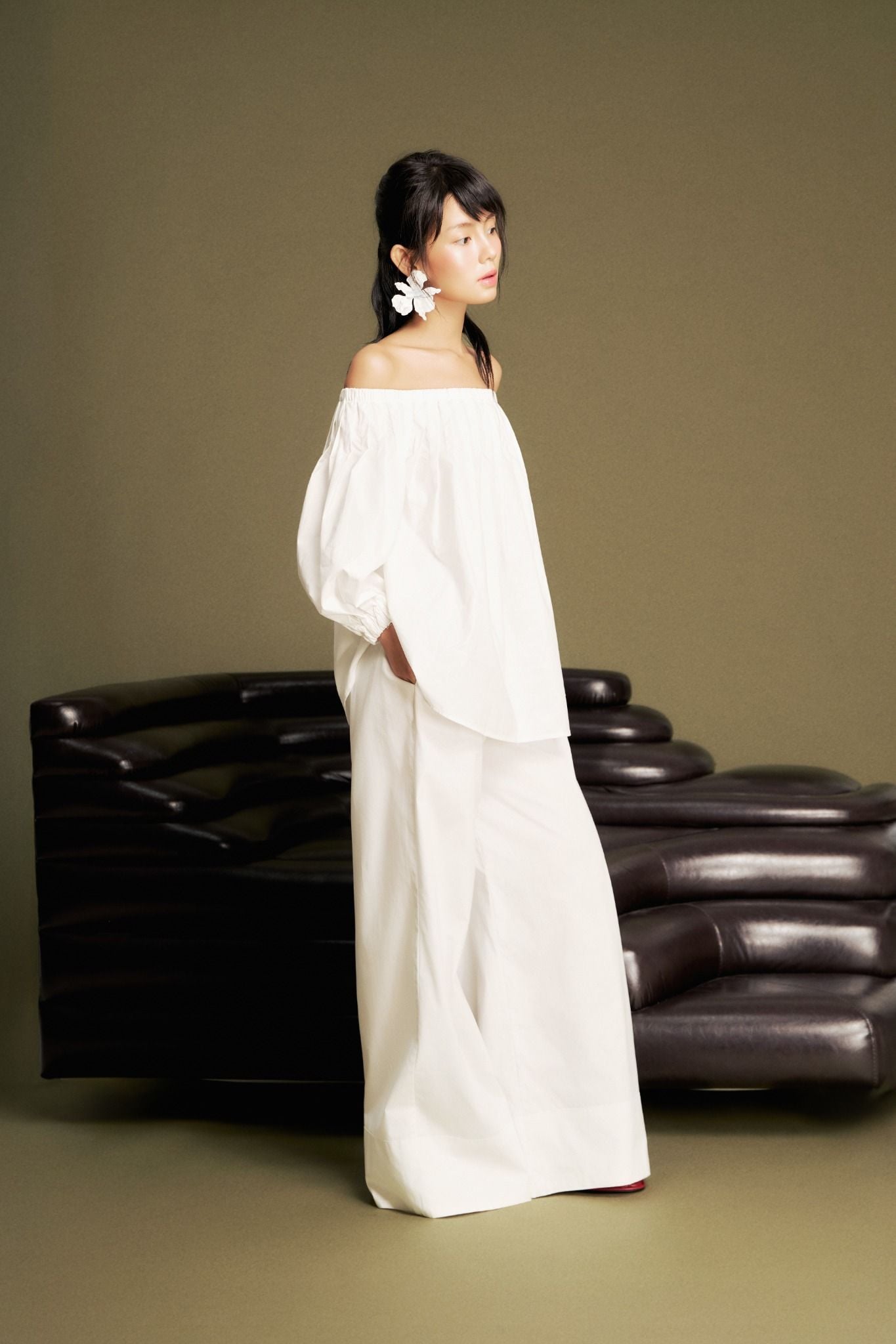 Puff Pants in White | Quần Ống Rộng Lưng Dún Bèo