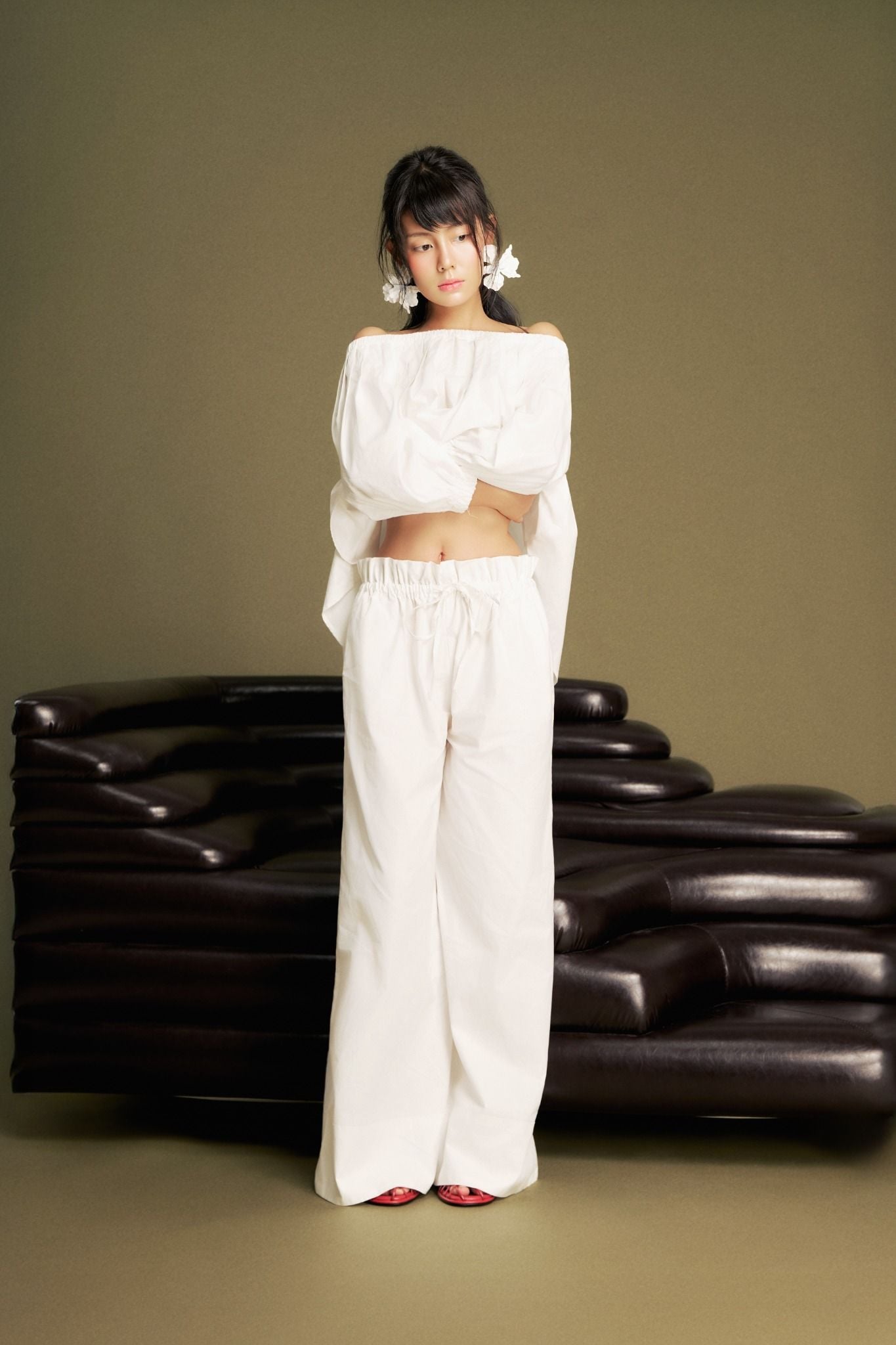 Puff Pants in White | Quần Ống Rộng Lưng Dún Bèo