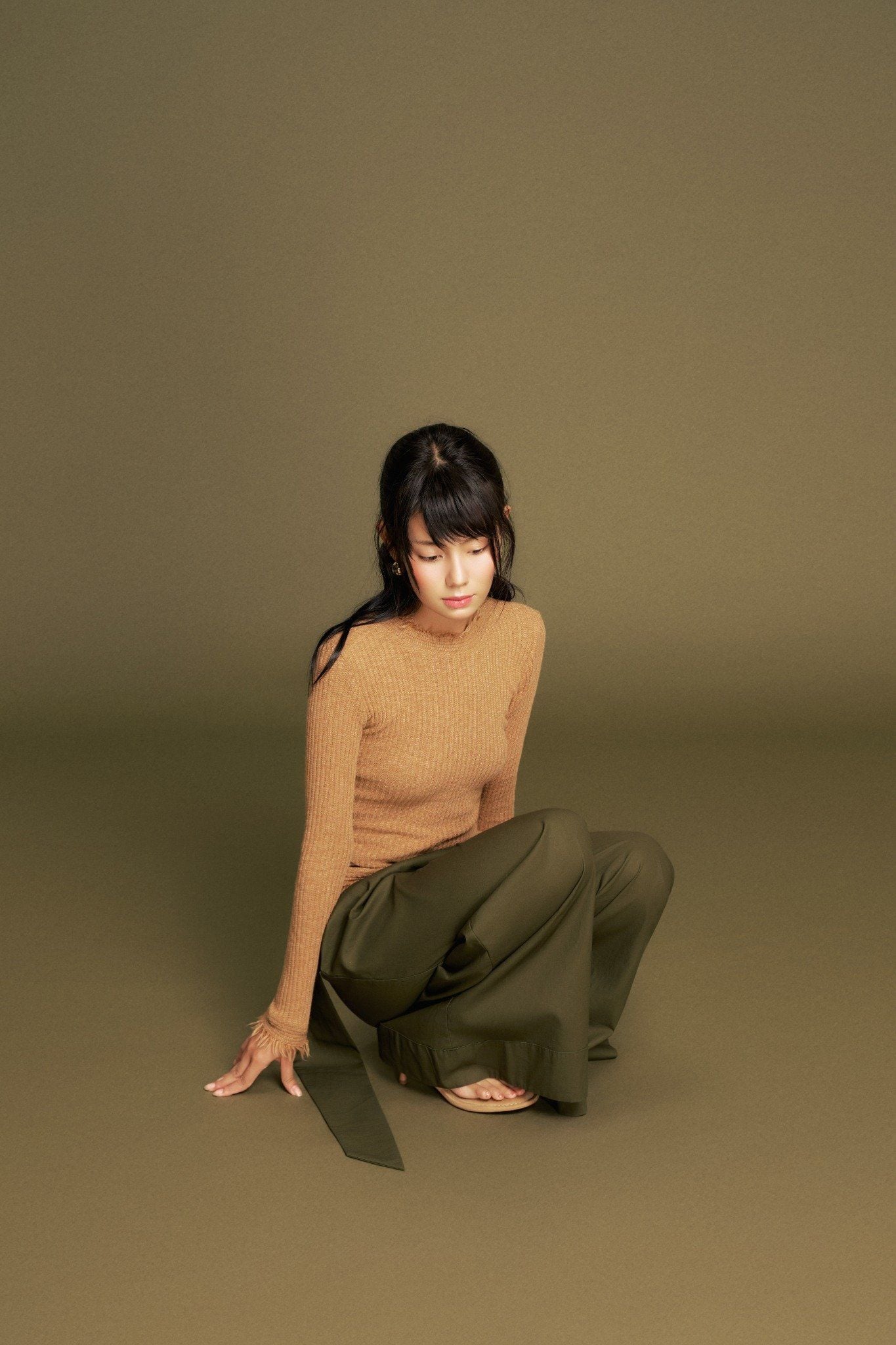 Fringe Line Top in Camel Brown | Áo Chi Tiết Tua Rua