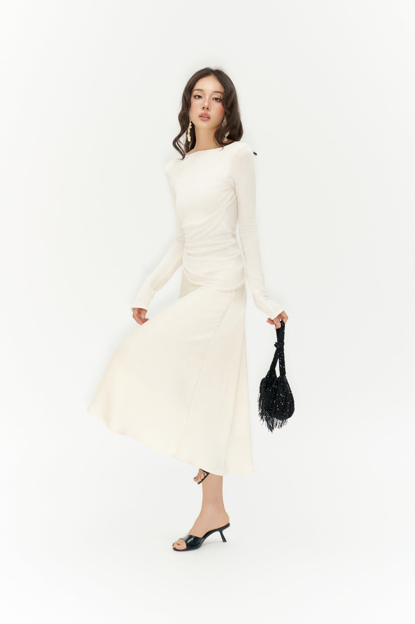 Veer Top | Áo Hở Lưng Tay Dài