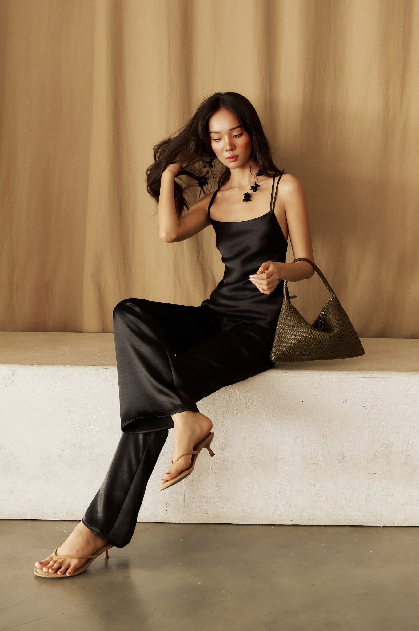 Vela Pants | Quần Lụa Dáng Loe