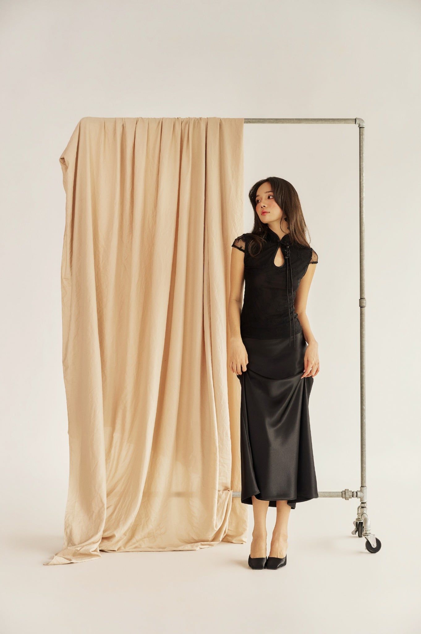 Glossy Skirt | Chân Váy Lụa Đuôi Cá